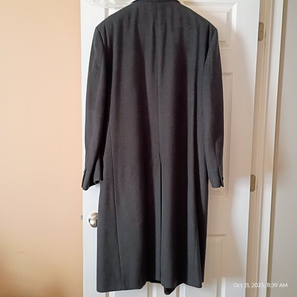 Dior Cashmere Overcoat - Picture 3 of 6